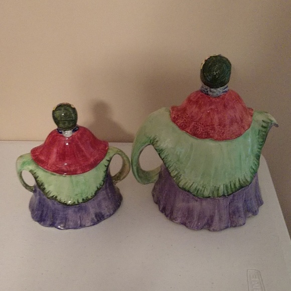 1938 Vintage Old Lady teapot and sugar bowl - Picture 4 of 4